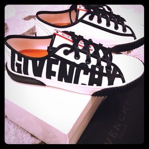 🆕 GIVENCHY • KO Style, Logo Boxing Sneakers _W 7